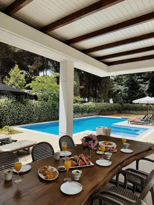Beachfront With Private Pool By Monika Experiences Вилла